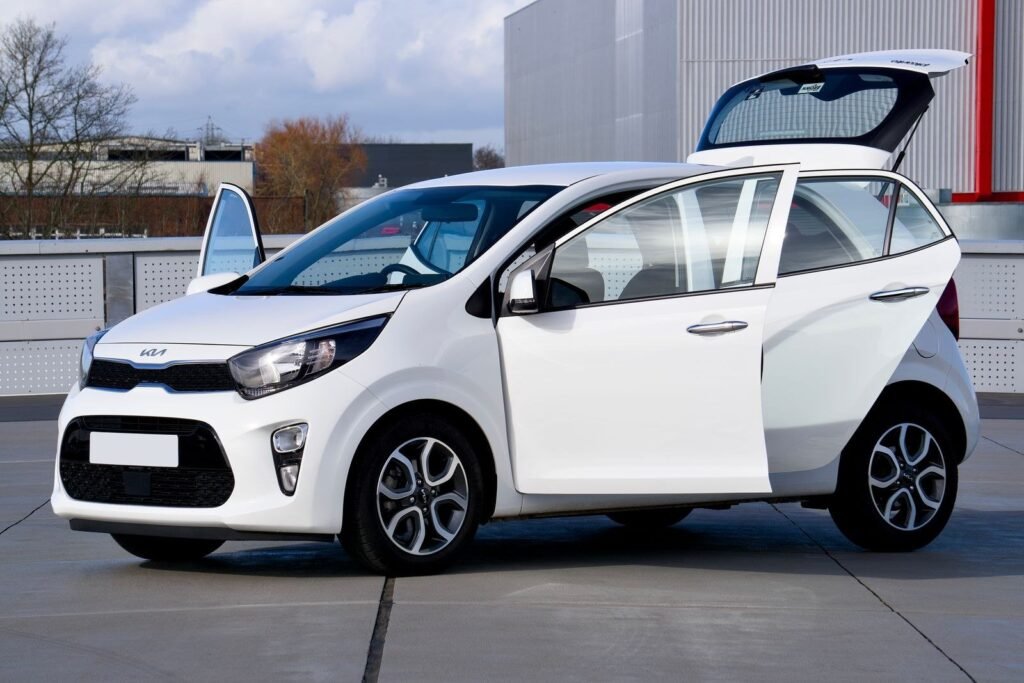 Peugeot 208 1.2 PureTech 82 Style — photo 2