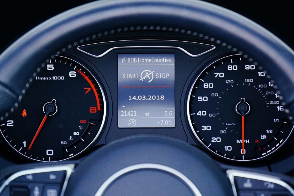 Peugeot 208 Allure Pack PureTech 100 — photo 5
