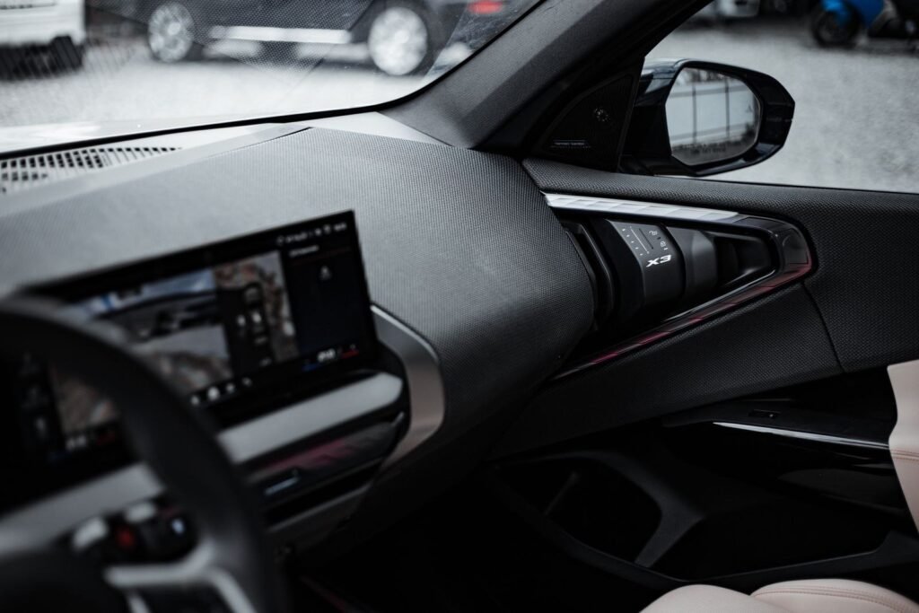 Peugeot 208 Active Pack PureTech 75 — photo 4